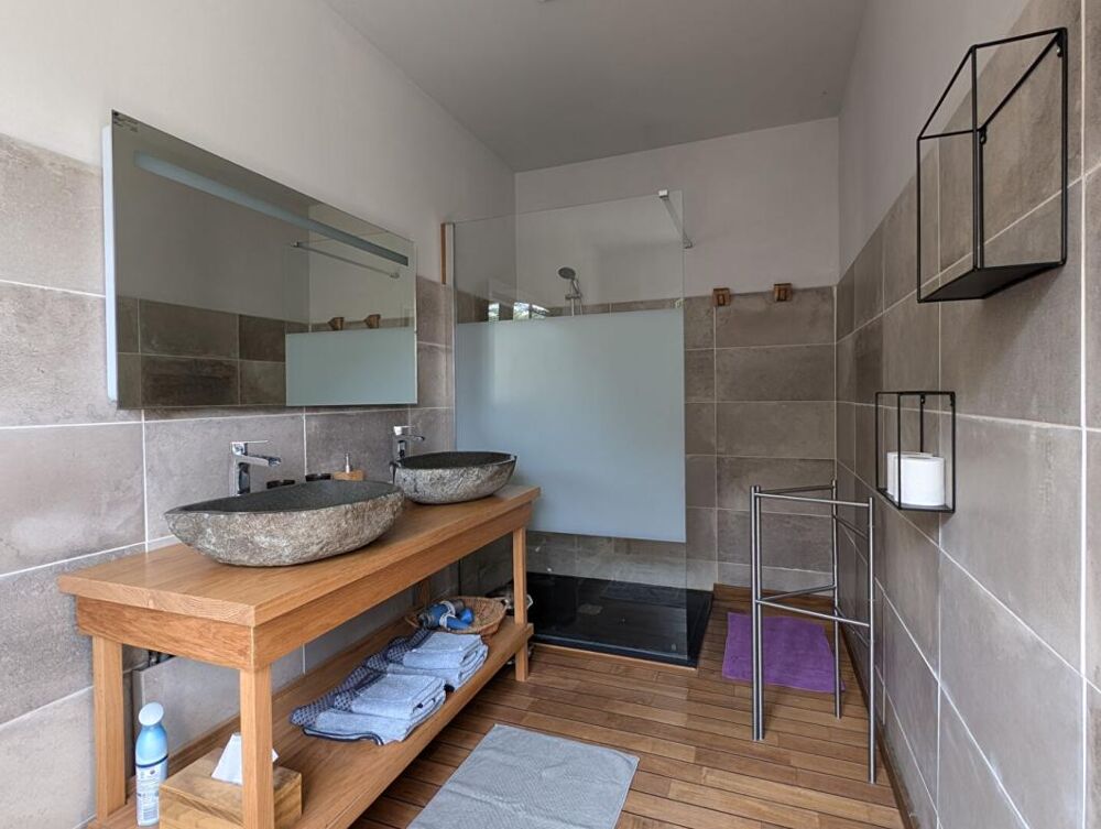 à vendre  Propriété/château Arnaud-Guilhem (31360)