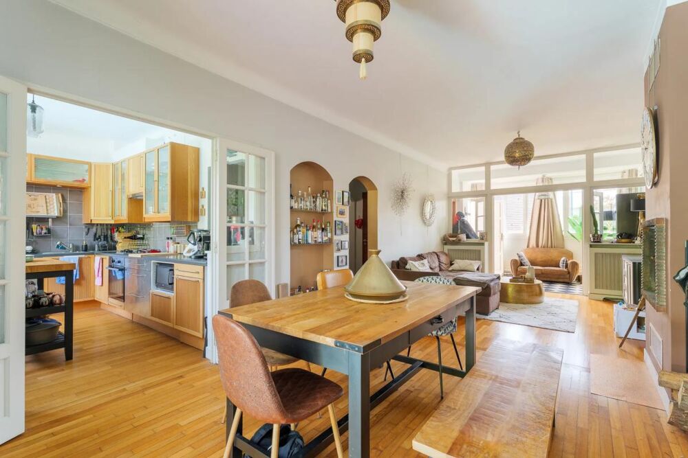 Vente Maison Maison 7 pièces 127 m² à Gagny avec piscine, jardin et parkings Gagny