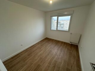  Appartement à louer 3 pièces 63 m²