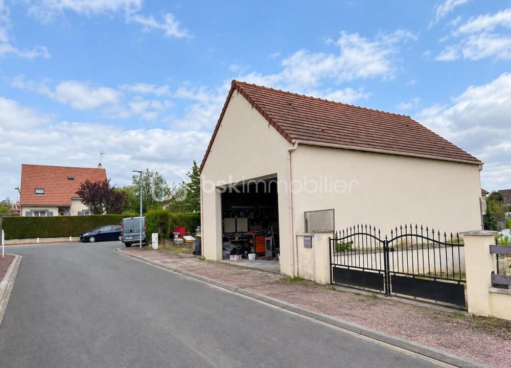 Maison familiale 130 m² avec sous-sol et vaste garage