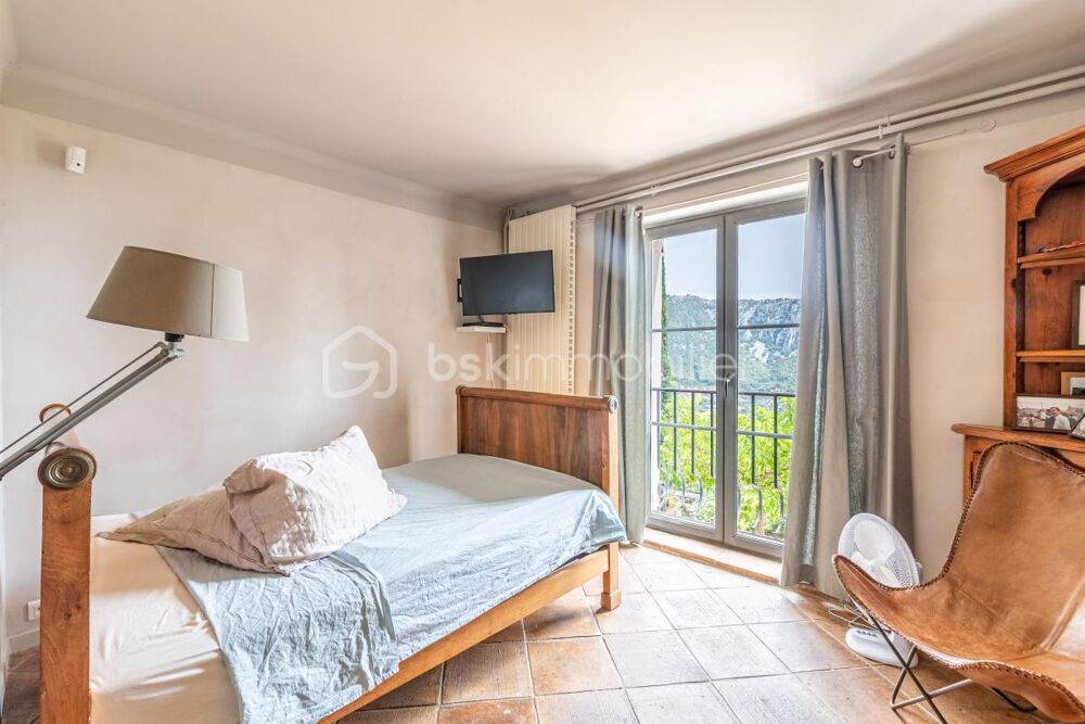  vendre  Maison Le Revest-les-Eaux (83200)