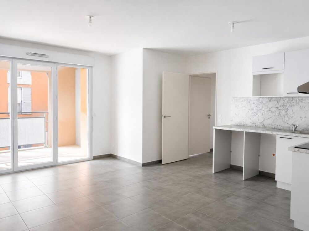 Location Appartement T3 avec balcon et parking à DRAP Drap
