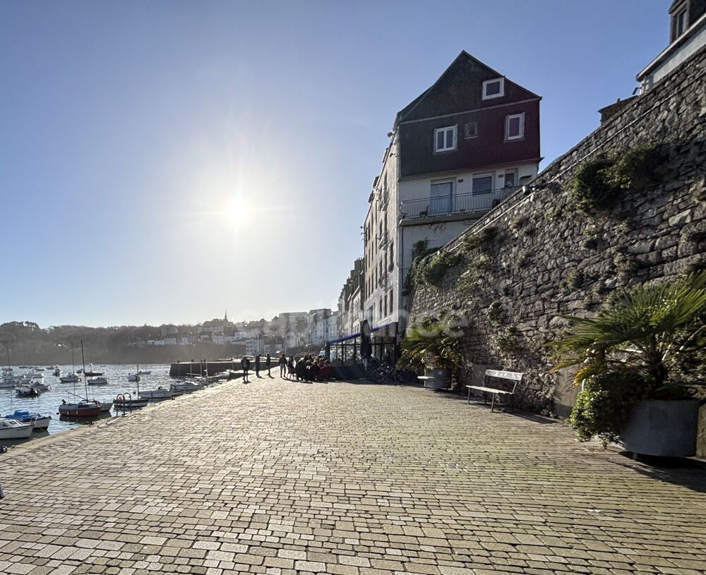   A Vendre - Murs Commerciaux DOUARNENEZ(29) - Port du Rosmeur 