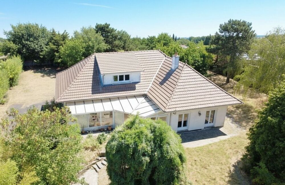 Vente Maison Maison de 179 m2 à Loudun , 5 chambres, grand jardin arboré, garage, vaste sous sol Loudun