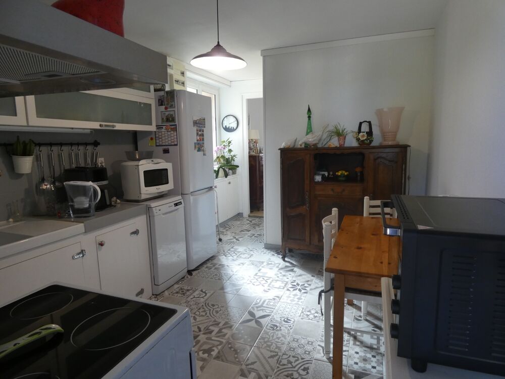 Vente Maison Maison à vendre 4 pièces proche de FALAISE (14) maison 98 m² habitables sur 594 m² de terrain Falaise