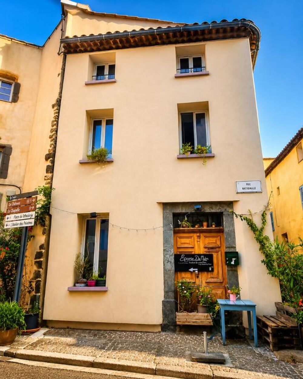 Vente Maison Maison typique du vieux  village unic avec charme entièrement rénové clé en main au coeur du village historique Cogolin