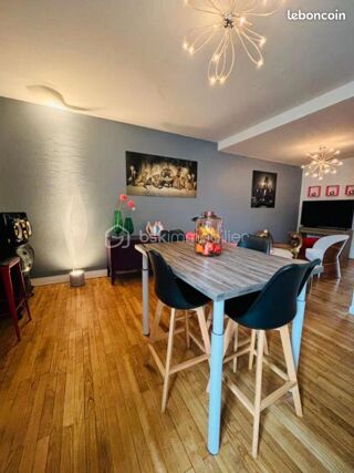  Immeuble � vendre 15 + pi�ces 550 m�