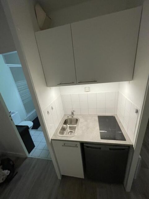   Studio de 20m2 � louer sur Lyon 7 Appartement - 1 pi�ce(s) - 20 m�