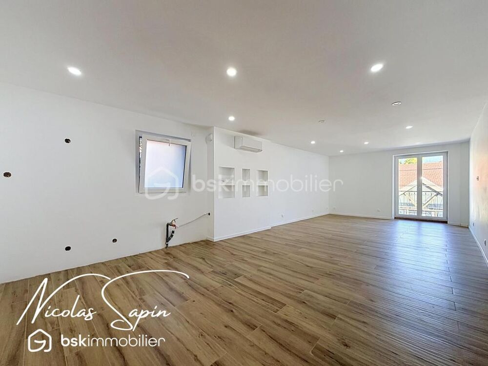 Maison 220m2 5 chambres entièrement rénovée au centre de Varces