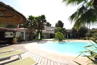  Propriété/château à vendre 7 pièces 300 m²
