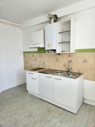  Appartement à louer 2 pièces 45 m²