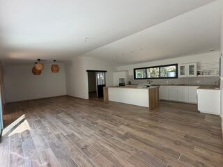  Villa à vendre 6 pièces 146 m²