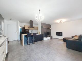  Appartement � vendre 3 pi�ces 73 m�