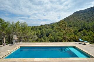  Maison à louer 5 pièces 160 m²