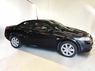 M&eacute;gane II 1.9 DCI 120 LUXE DYNAMIQUE 2P 2006 occasion 06640 Saint-Jeannet