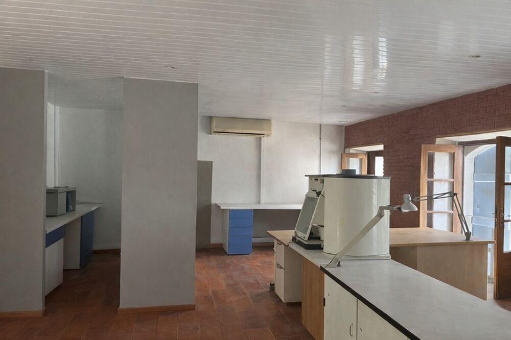 Vente Immeuble GRANDE MAISON DE VILLE – 182 M² – CENTRE DE BASSE-TERRE – 315 000 € Basse terre