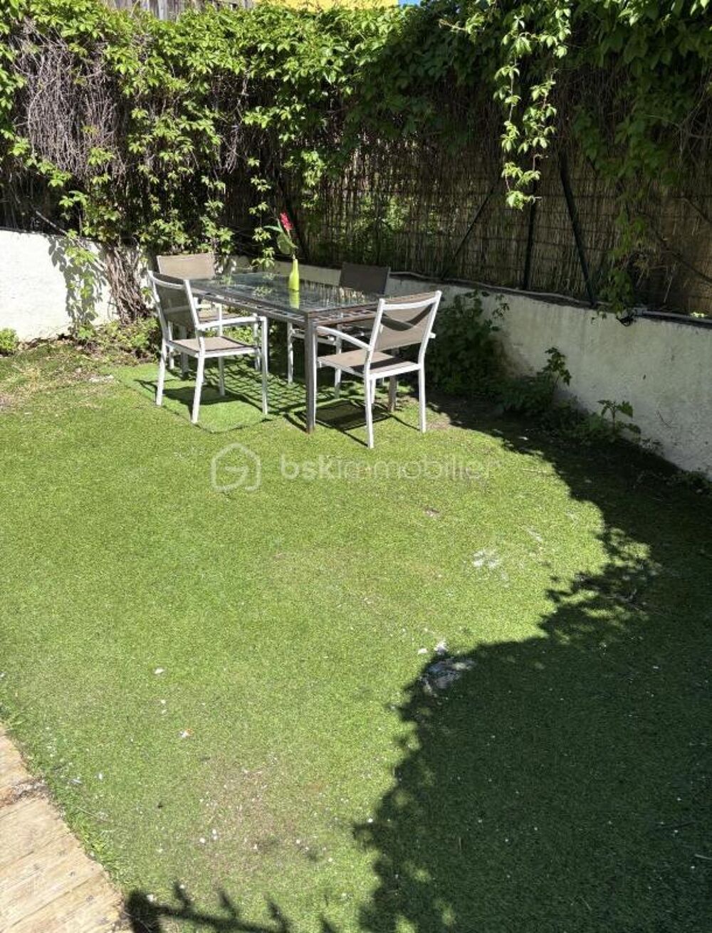 Appartement T2 de 40 m² en rez-de-jardin avec extérieur privatif