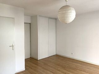  Appartement à louer 2 pièces 34 m²