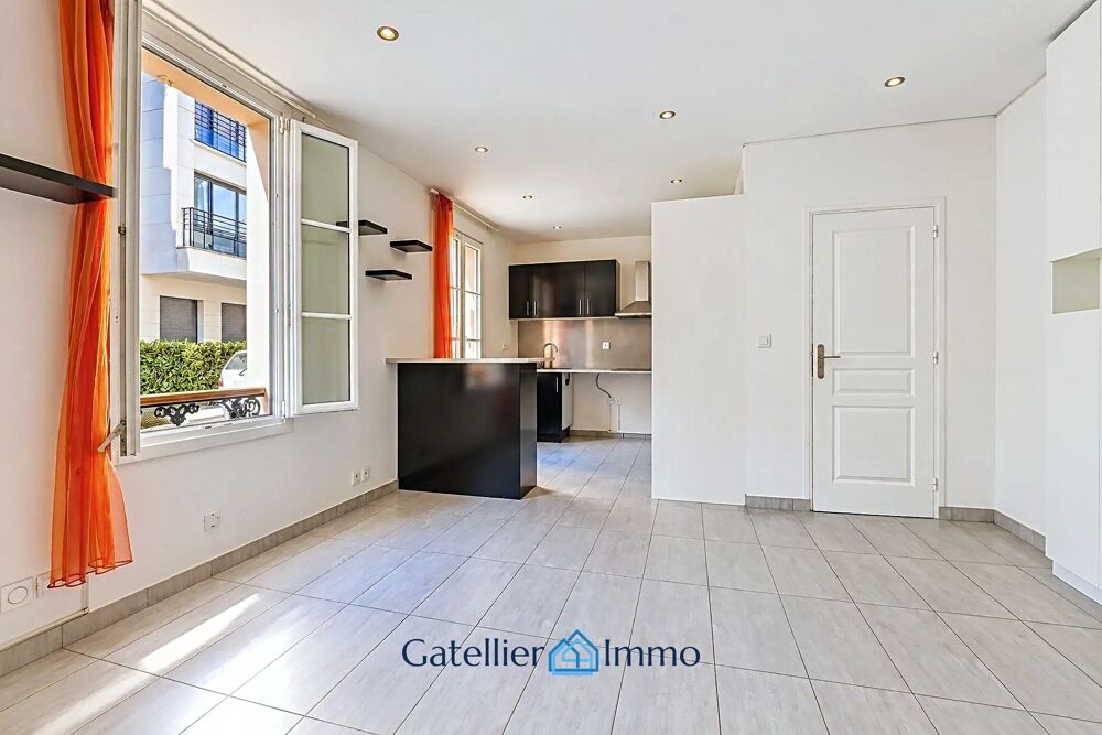 Vente Appartement Le Chesnay limite Versailles – 2 pièces rénové avec cave Le chesnay