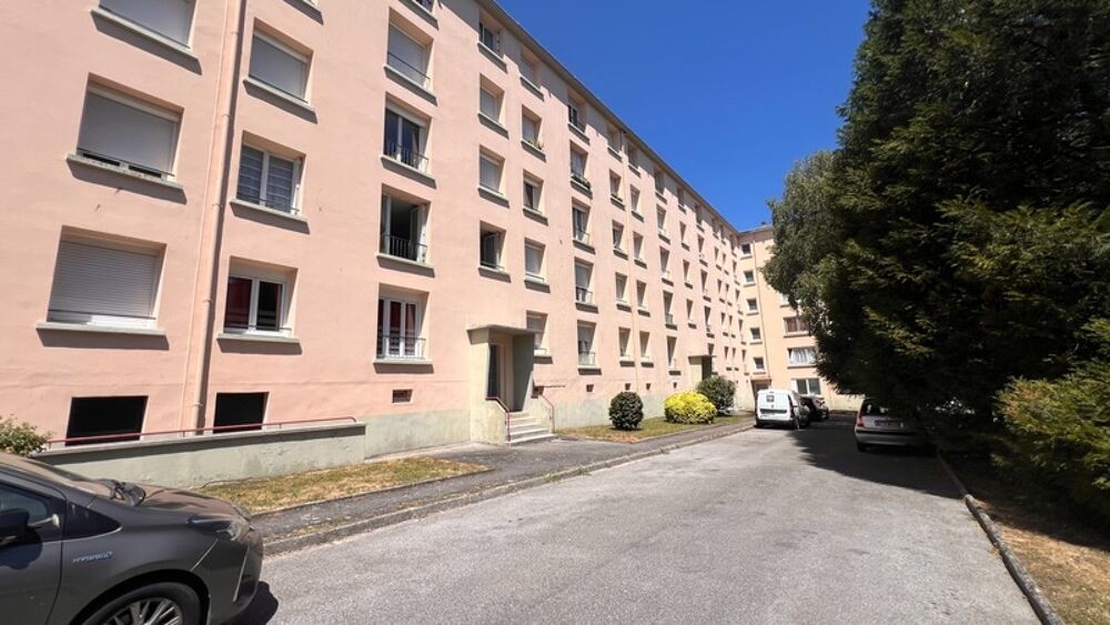 QUIMPER (29)  Appartement de type 3 de 67 m² habitable  Loggia  Garage fermé et privatif