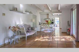  Maison � vendre 9 pi�ces 265 m�
