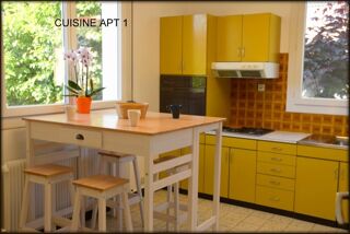  Immeuble  vendre 11 pices 256 m