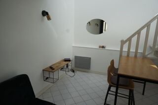  Appartement à louer 2 pièces 30 m²