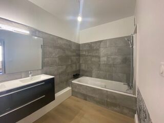  Appartement � louer 4 pi�ces 83 m�