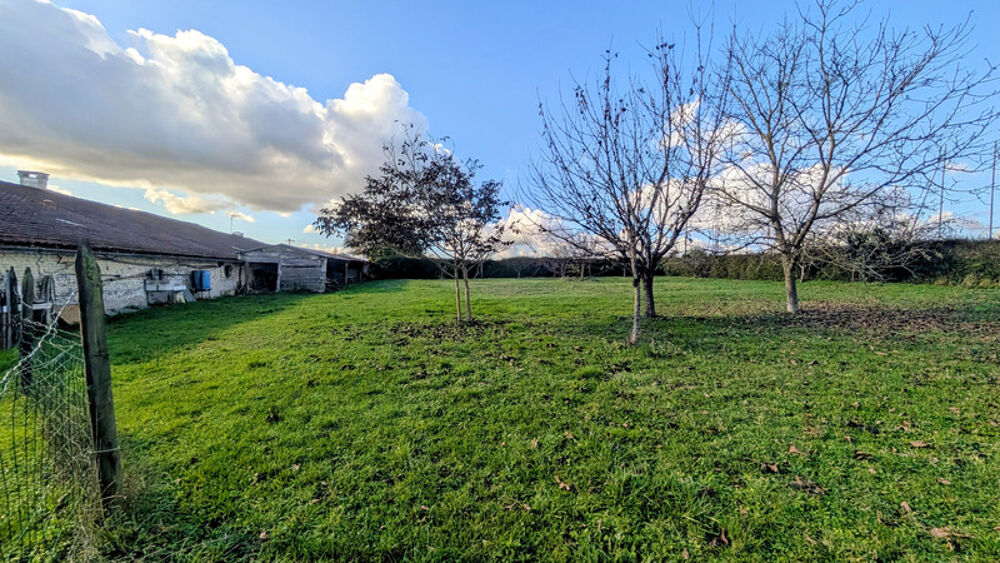 Vente Maison Maison à rénover avec dépendances et jardin Salles d angles