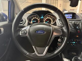 Fiesta VI Phase 2 5 portes 1.25 i 16V 82 cv 2016 occasion 85190 Venansault