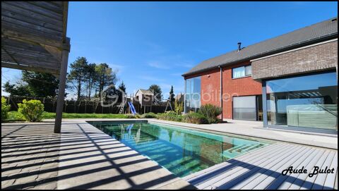   Maison individuelle r�cente avec piscine et vue d�gag�e sur la campagne Maison - 8 pi�ce(s) - 240 m�