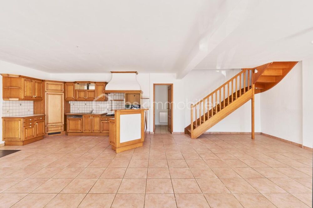 Longère rénovée de 145 m²  4 chambres  Bourgbarre