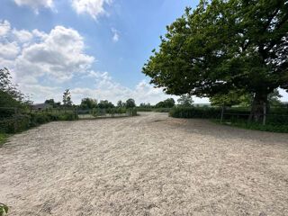  Propri�t�/ch�teau � vendre 4 pi�ces 151 m�