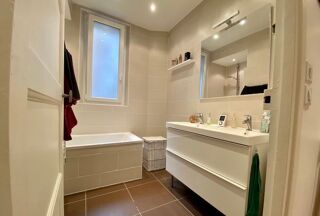 Appartement à louer 4 pièces 87 m²