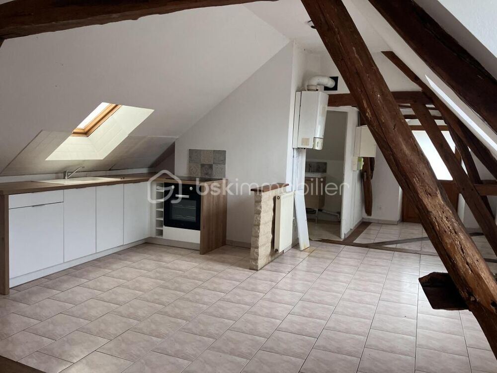 ? Maison de 164 m² comprenant 3 appartements  idéal investisseur  coeur de Saint-Florentin