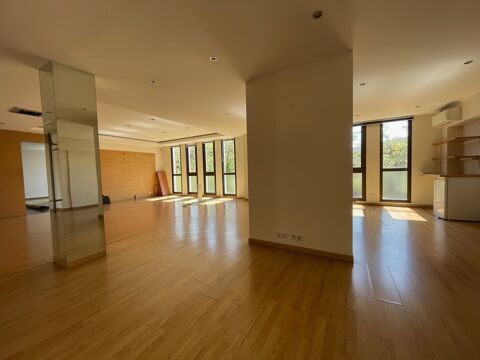   Grand Bureau 116m2 à vendre MOUGINS (06) - libre de suite 