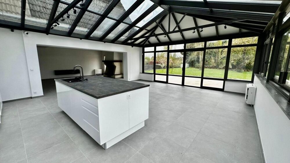 Vente Maison Propriété d'exception  221 m² de luminosité sur  presque 3 000 m² de terrain Marolles en hurepoix