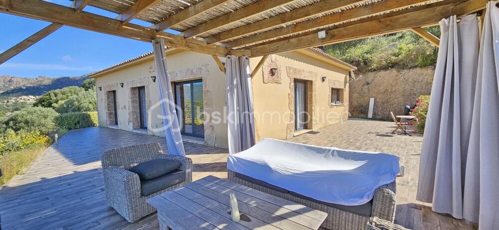 Villa contemporaine avec vue exceptionnelle  Fozzano (Corse-du-Sud)