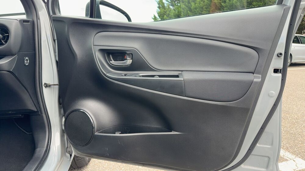 Yaris 1.5 VVT-i 100 Hybrid E-CVT Collection 2018 occasion 11000 Carcassonne