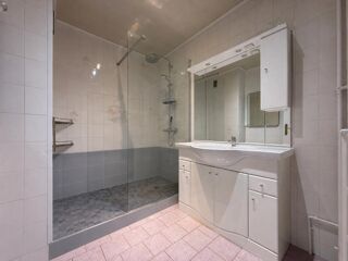  Appartement à louer 4 pièces 83 m²