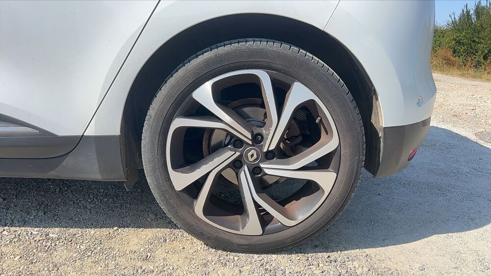 Sc&eacute;nic 1.7 Blue dCi 120 Bose 2019 occasion 44830 Brains