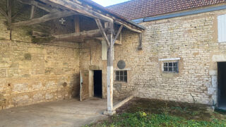 Vente Maison Maison de campagne à rénover- 3 chambres- jardin - Dépendances- à vendre à ANNOUX (89) Annoux