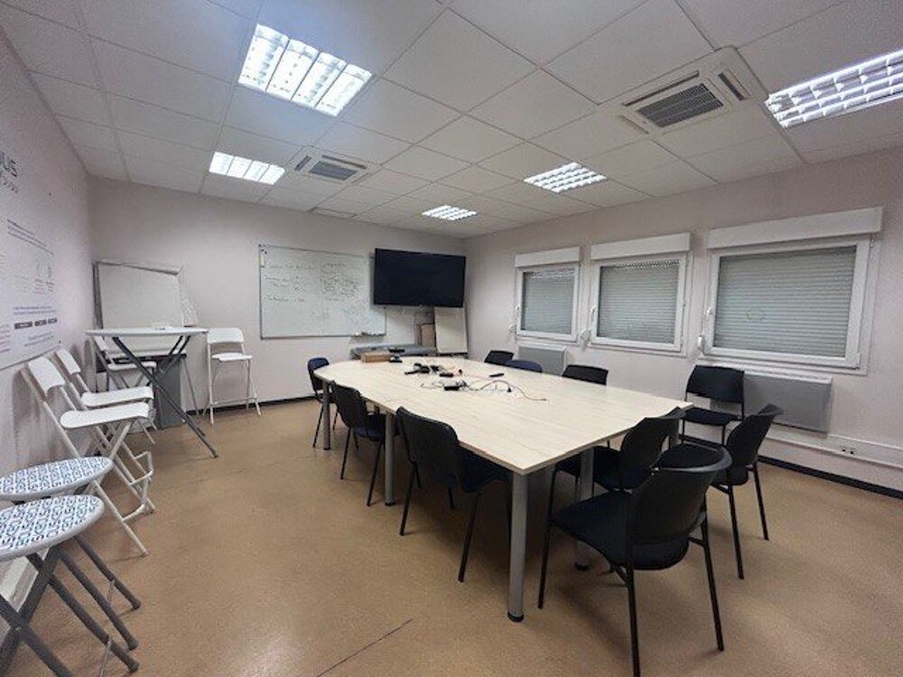   BUREAU - 227 m² - 2 716,17 € HC et HT - CHÂTENOY-LE-ROYAL Chatenoy le royal
