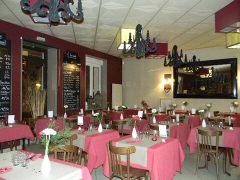 Dpt Loir et Cher (41), à vendre proche de BLOIS Restaurant Traiteur évènementiel avec licence IV 195000 41000 Blois