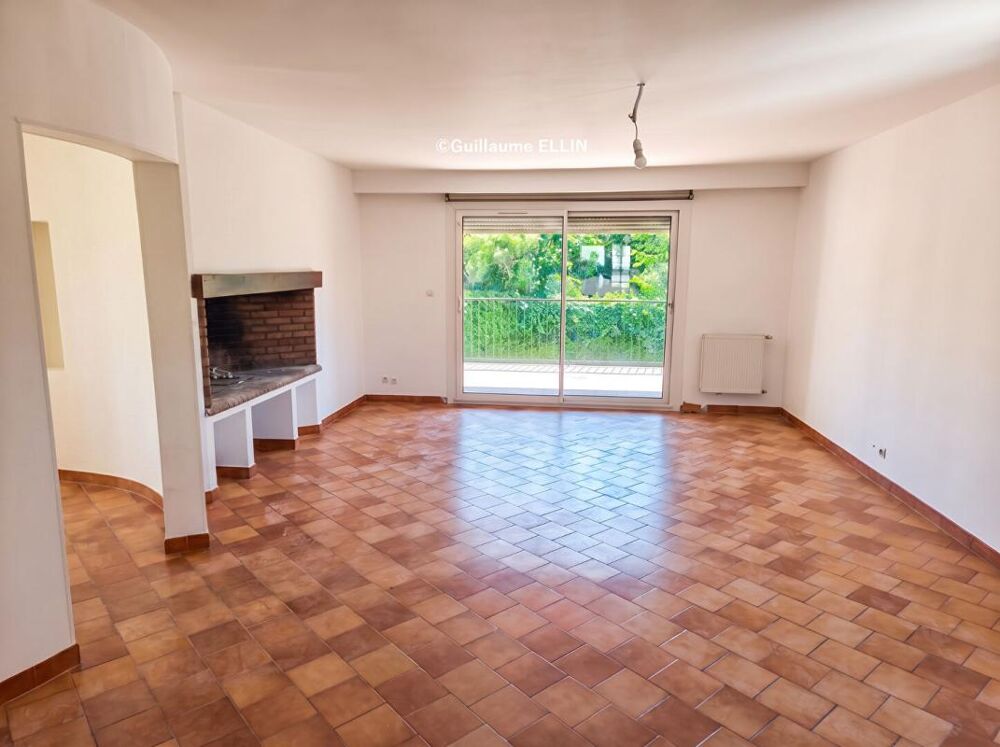 Grande maison avec piscine