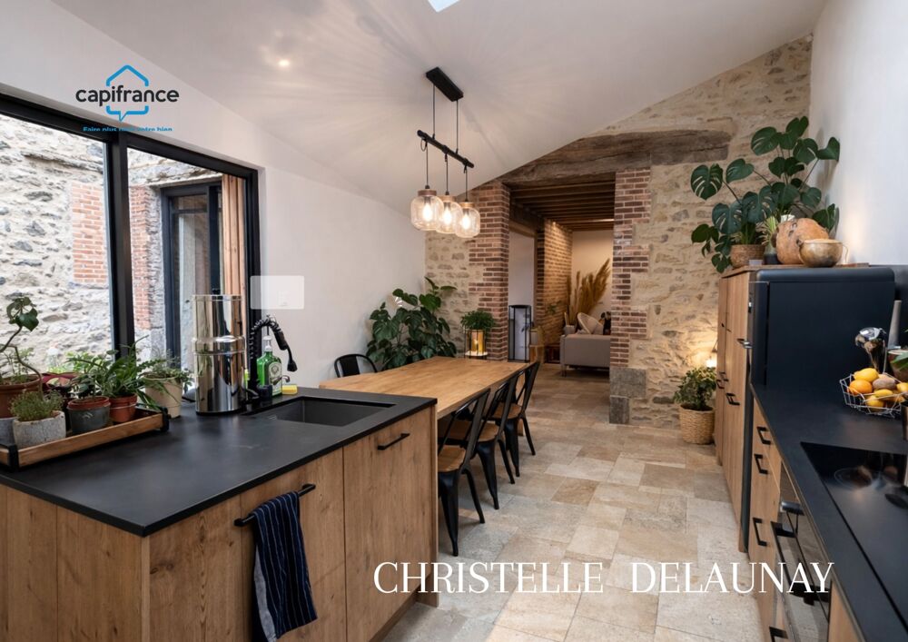 Vente Maison ? Maison de charme – 100 m² – Hyper centre de Laval – Cour & terrasse Laval