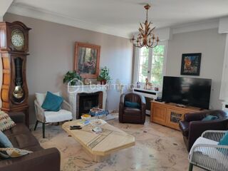  Maison à vendre 7 pièces 234 m²