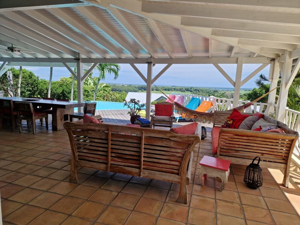 à vendre  Villa Baie-Mahault (97122)
