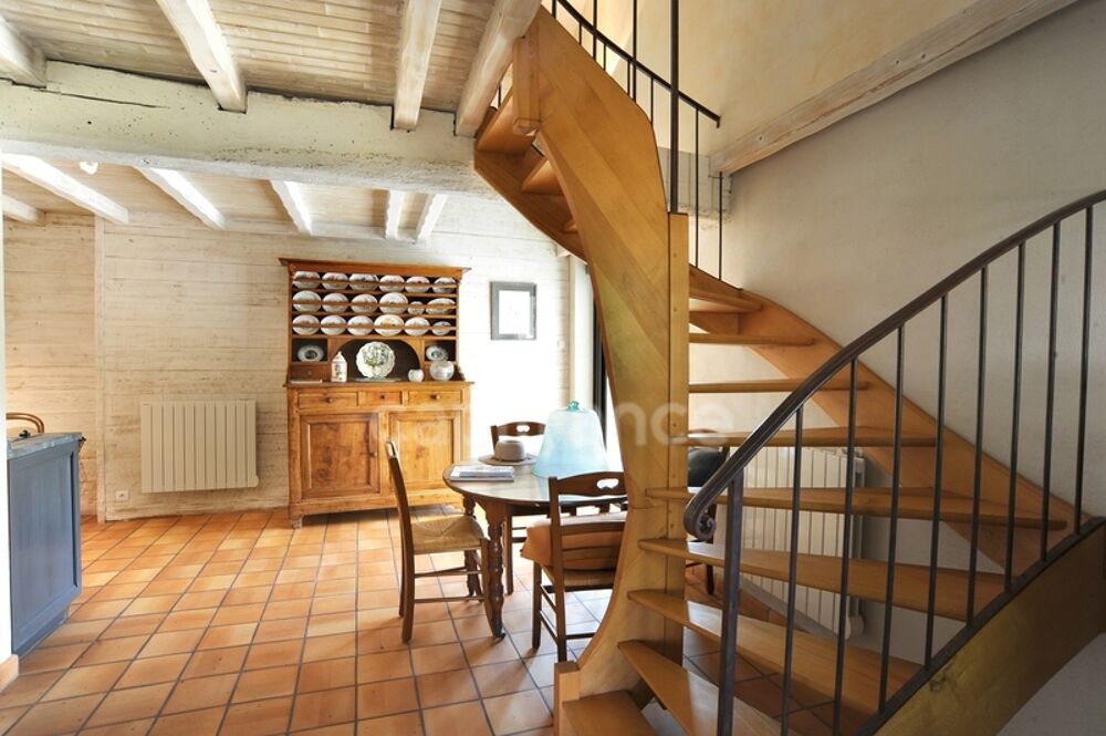 à vendre  Propriété/château Cognac (16100)