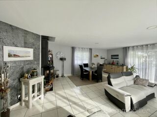  Villa  vendre 6 pices 148 m